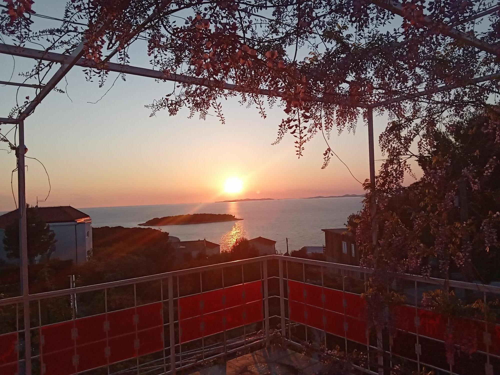 Apartmani Srecko Primošten Exterior foto